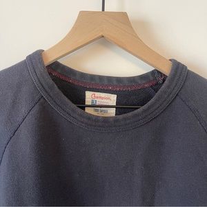 Todd Snyder + Champion | MIDWEIGHT SHORT SLEEVE SWEATSHIRT IN NAVY